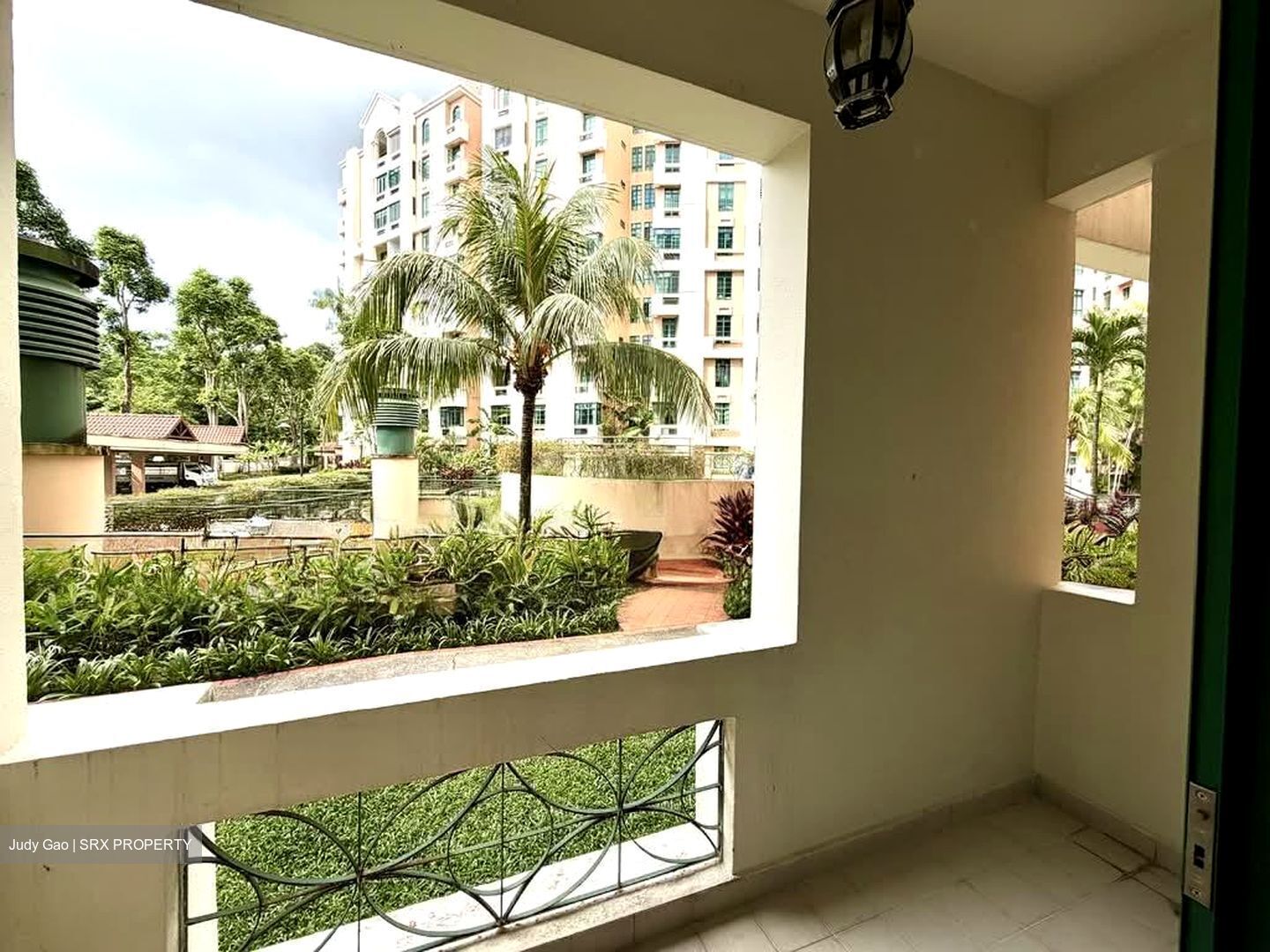 Hillview Heights (D23), Condominium #556063391